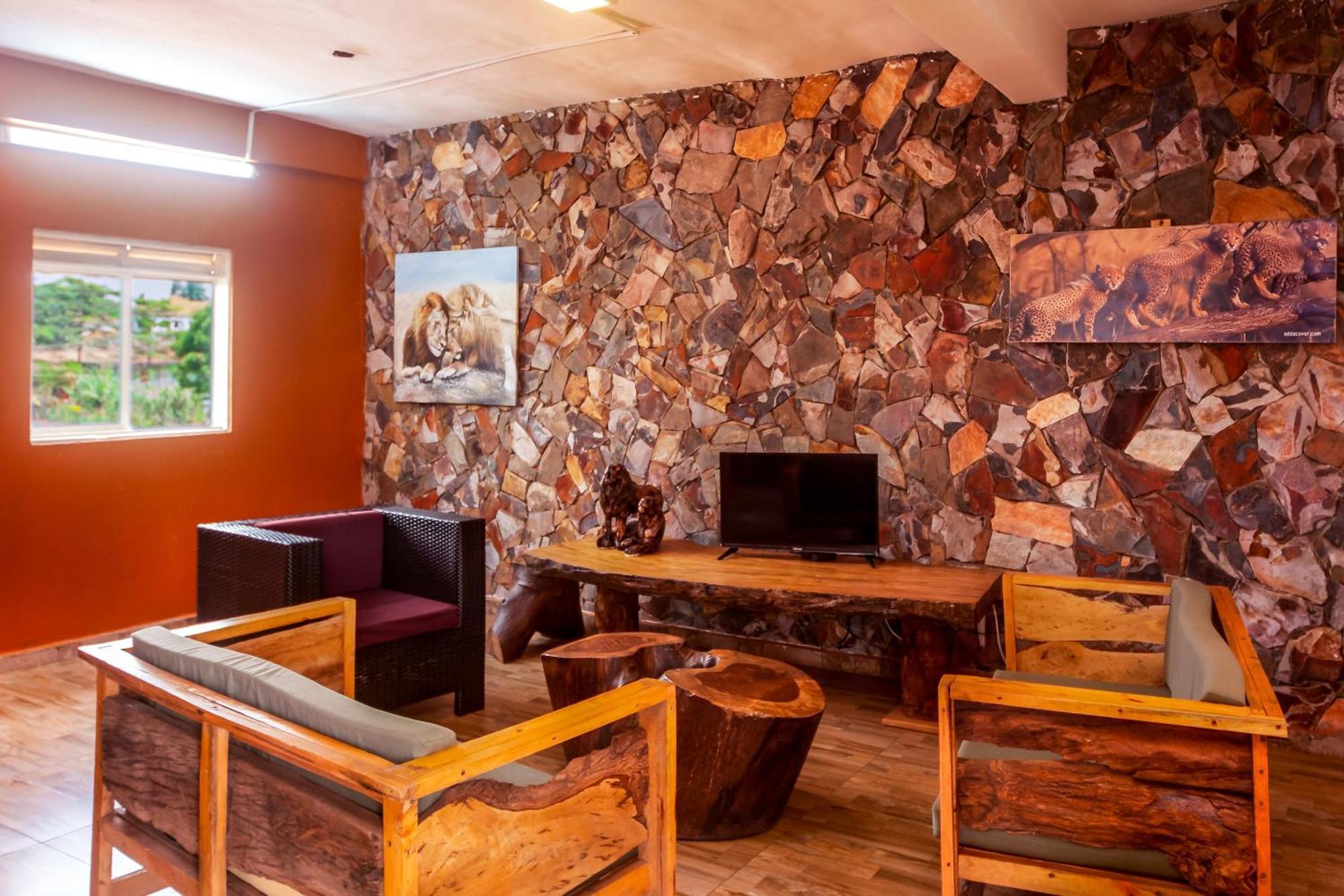African Tribe Hotel Kampala Exterior foto