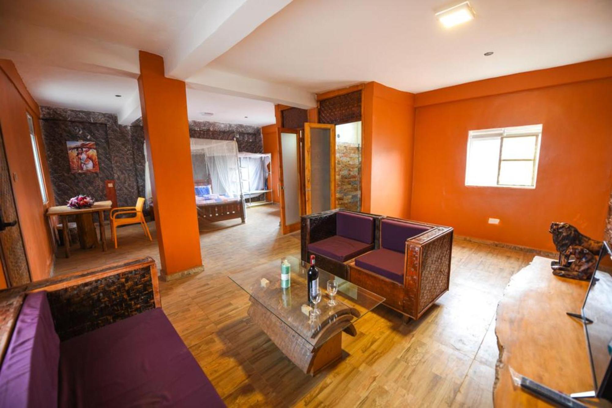 African Tribe Hotel Kampala Exterior foto